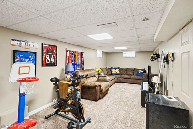 207 Labian Drive, Flushing, MI 48433