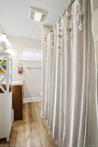 207 Labian Drive, Flushing, MI 48433