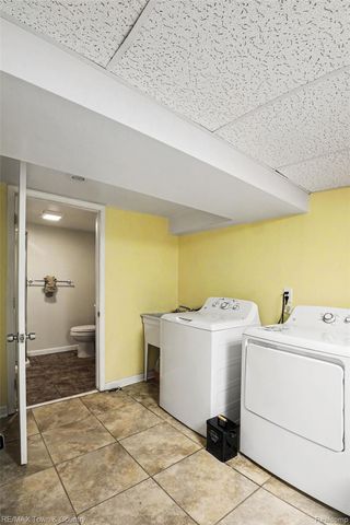 207 Labian Drive, Flushing, MI 48433