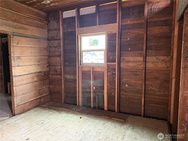 490 W Spruce Street, Sequim, WA 98382