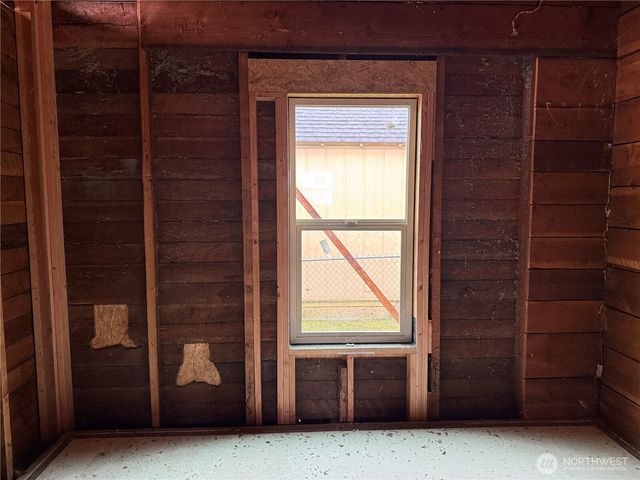 490 W Spruce Street, Sequim, WA 98382