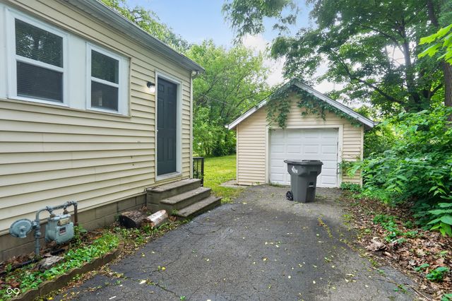 933 N Routiers Avenue, Indianapolis, IN 46219
