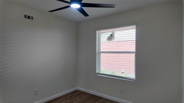 11343 Lippitt Avenue, Dallas, TX 75218