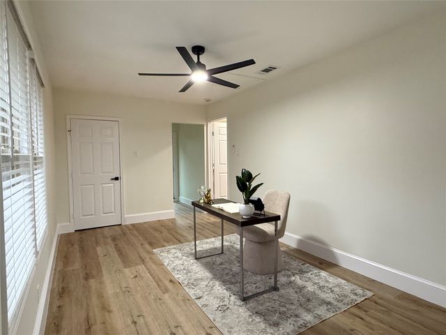 11343 Lippitt Avenue, Dallas, TX 75218