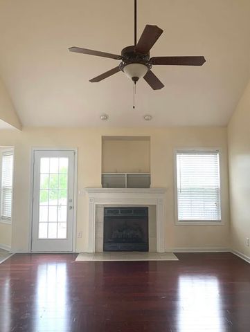 3192 Twelve Oaks Blvd, Clarksville, TN 37042