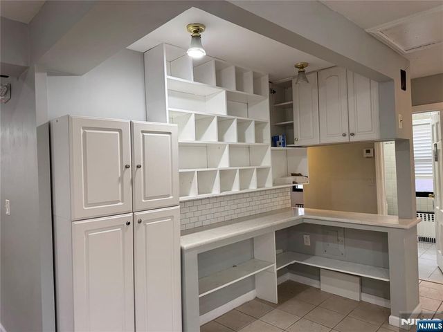 327 Bridge Plaza, Fort Lee, NJ 07024