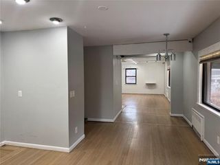 327 Bridge Plaza, Fort Lee, NJ 07024