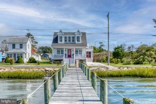 3148 MAIN ST, Chincoteague Island, VA 23336