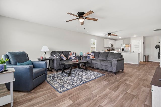 171 Warner Crossing Way, Loris, SC 29569