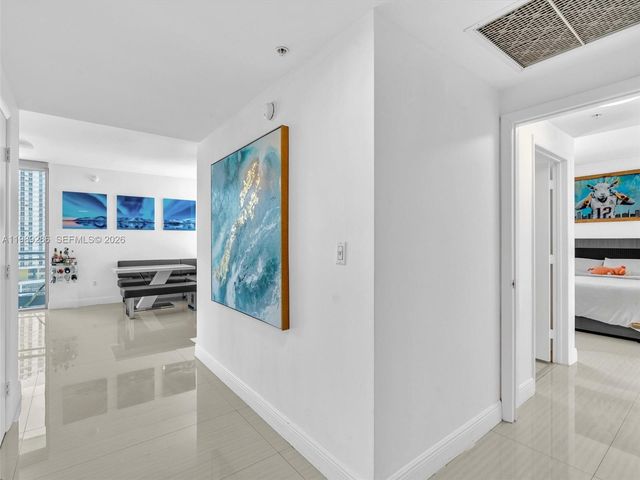 90 SW 3rd St 2013, Miami, FL 33130