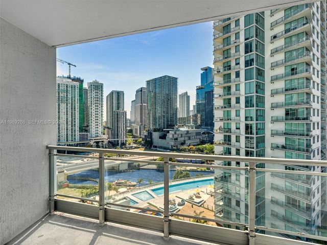 90 SW 3rd St 2013, Miami, FL 33130