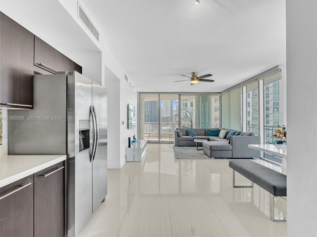 90 SW 3rd St 2013, Miami, FL 33130