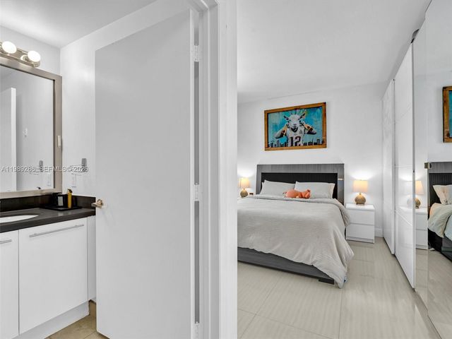 90 SW 3rd St 2013, Miami, FL 33130