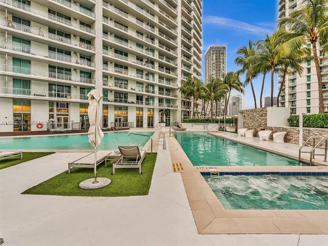 90 SW 3rd St 2013, Miami, FL 33130