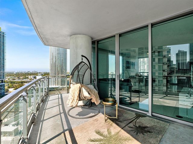 90 SW 3rd St 2013, Miami, FL 33130