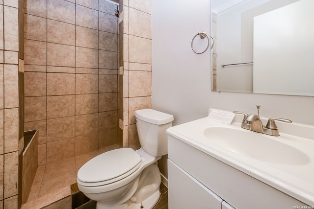 702 Dana, Converse, TX 78109