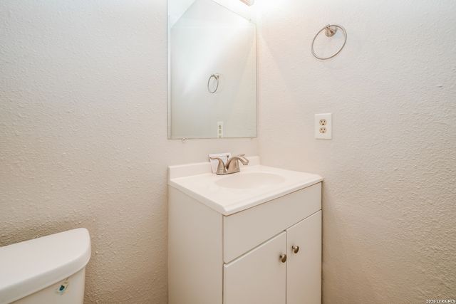 702 Dana, Converse, TX 78109