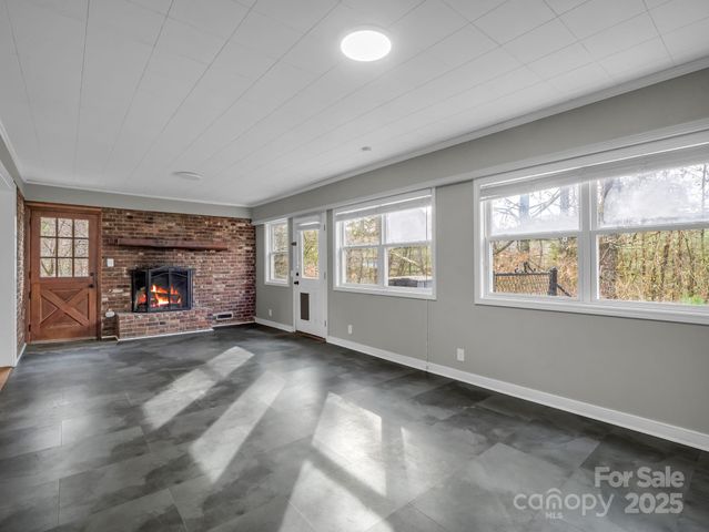 100 Sherwood Ridge Road, Brevard, NC 28712