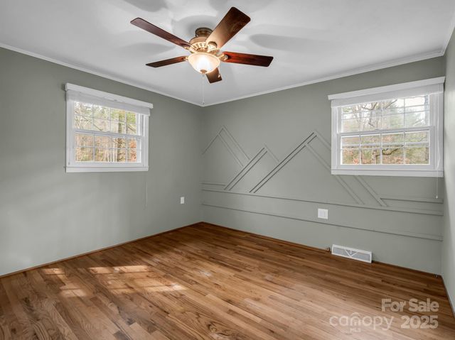 100 Sherwood Ridge Road, Brevard, NC 28712