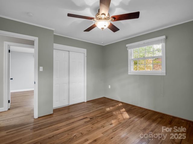 100 Sherwood Ridge Road, Brevard, NC 28712