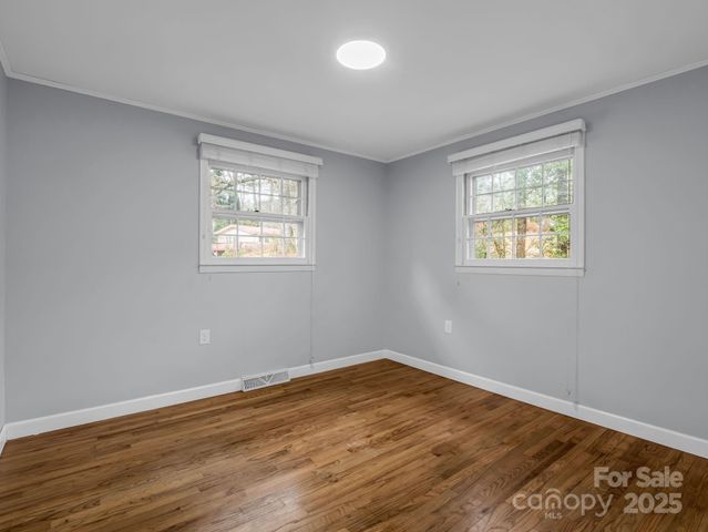 100 Sherwood Ridge Road, Brevard, NC 28712