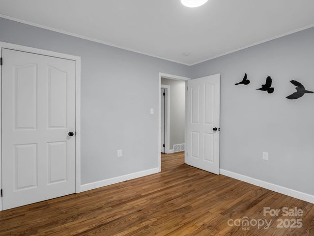 100 Sherwood Ridge Road, Brevard, NC 28712