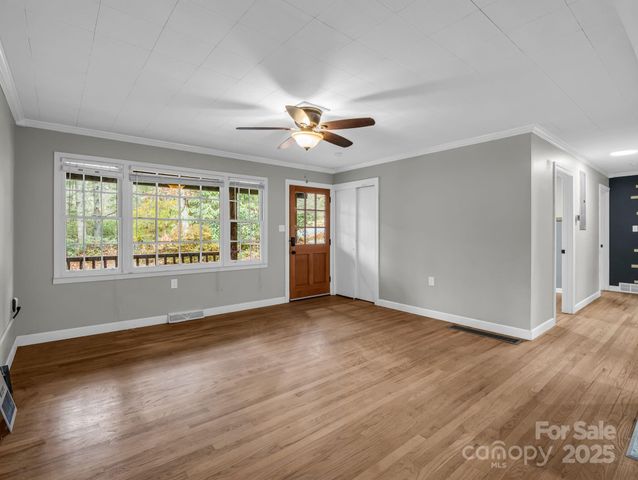 100 Sherwood Ridge Road, Brevard, NC 28712