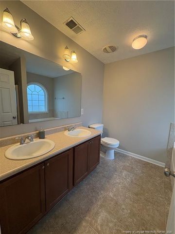 61 Boston Harbor, Cameron, NC 28326