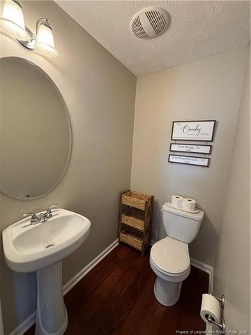 61 Boston Harbor, Cameron, NC 28326