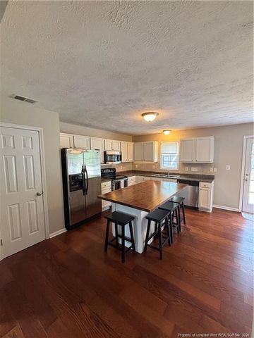 61 Boston Harbor, Cameron, NC 28326