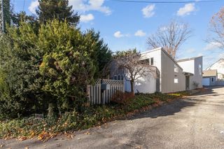 1 FRANKLIN Road, Great Neck, NY 11024