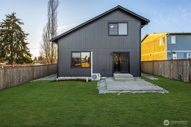 9041 S Sheridan Avenue, Tacoma, WA 98444