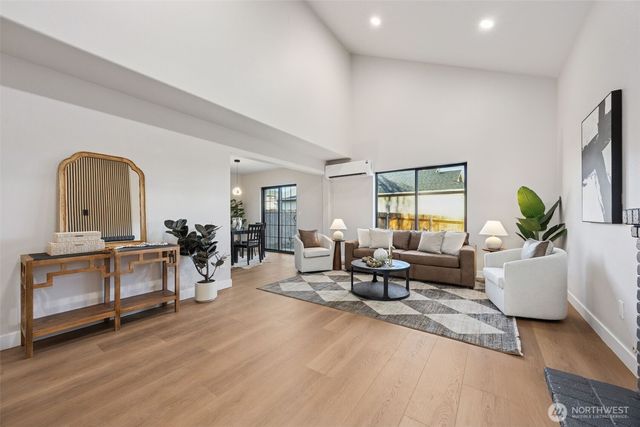 9041 S Sheridan Avenue, Tacoma, WA 98444