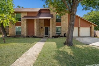 7107 Stirrup Cir, San Antonio, TX 78240