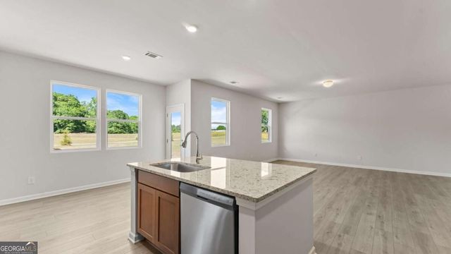 305 Bloomfield Circle, Canton, GA 30114