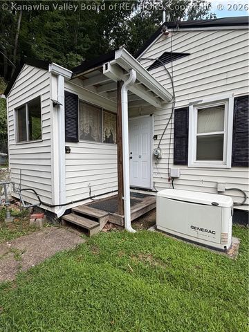 11 Lance Drive, Charleston, WV 25311