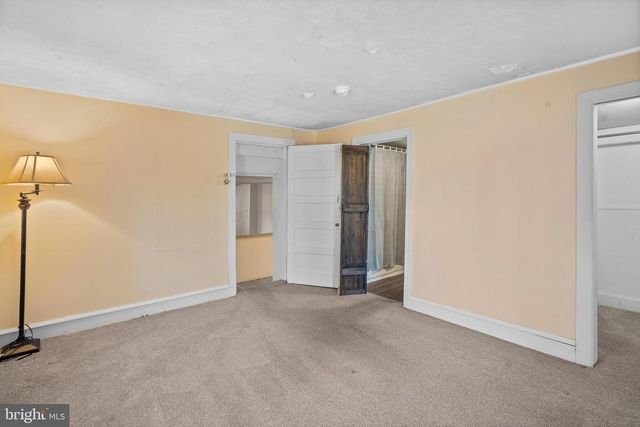 219 FOX RD, Media, PA 19063