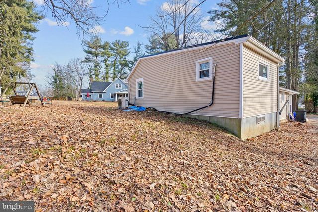 219 FOX RD, Media, PA 19063