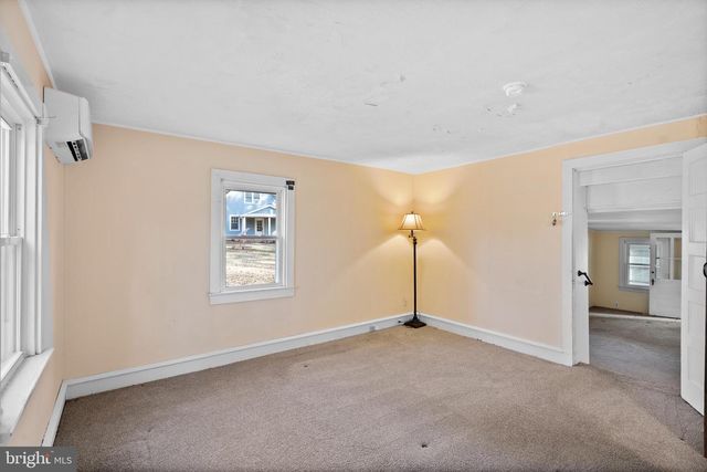 219 FOX RD, Media, PA 19063