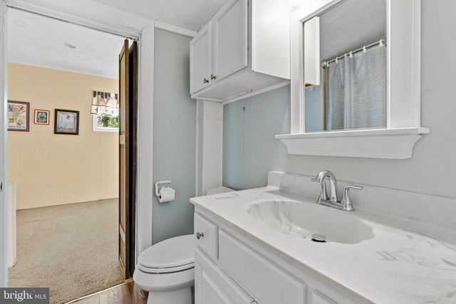 219 FOX RD, Media, PA 19063