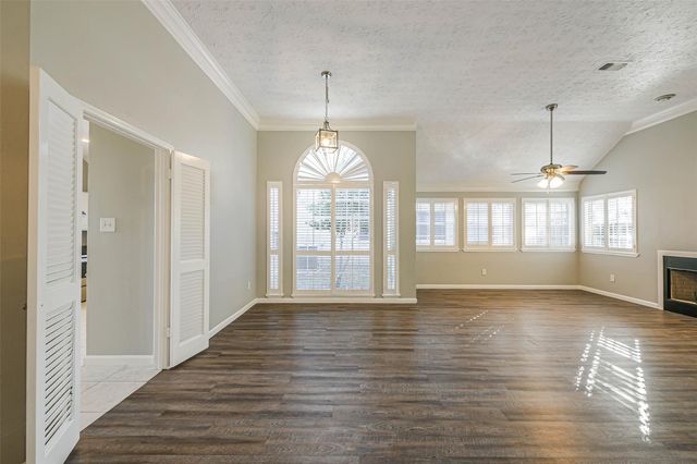 5507 Village Springs Drive, Kingwood, TX 77339