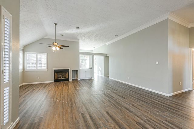 5507 Village Springs Drive, Kingwood, TX 77339