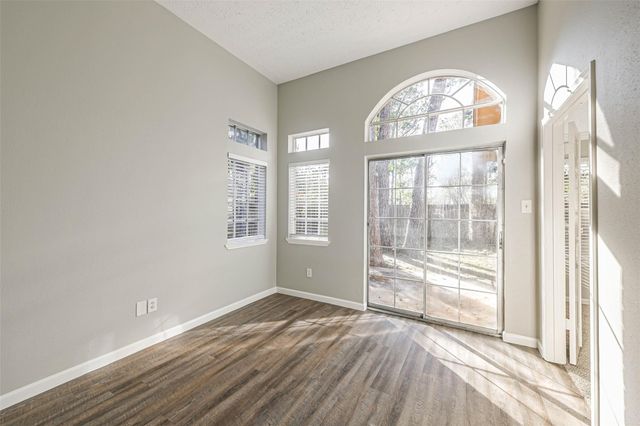 5507 Village Springs Drive, Kingwood, TX 77339