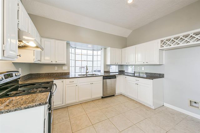 5507 Village Springs Drive, Kingwood, TX 77339