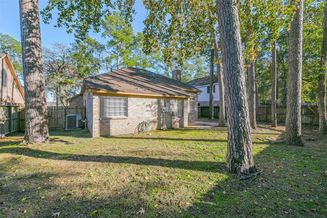 5507 Village Springs Drive, Kingwood, TX 77339