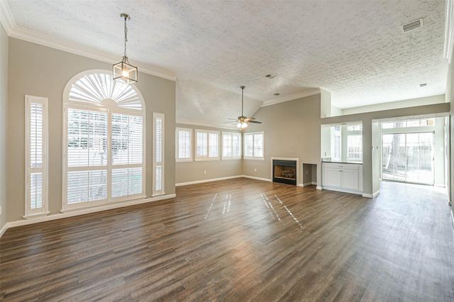 5507 Village Springs Drive, Kingwood, TX 77339