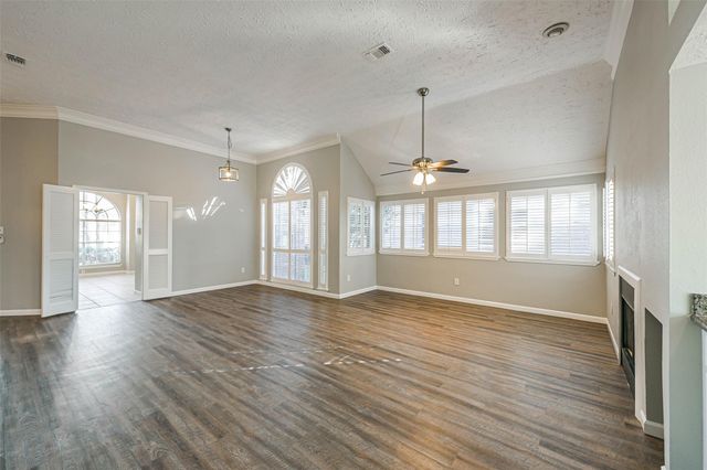 5507 Village Springs Drive, Kingwood, TX 77339