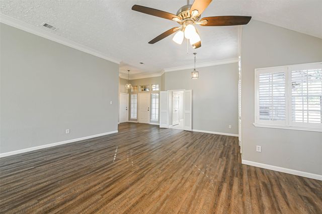 5507 Village Springs Drive, Kingwood, TX 77339