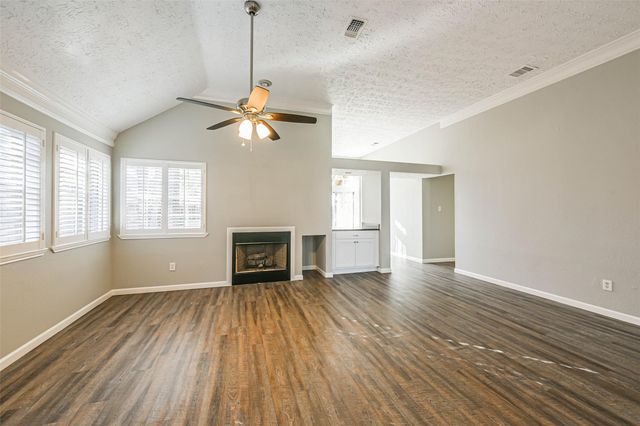 5507 Village Springs Drive, Kingwood, TX 77339