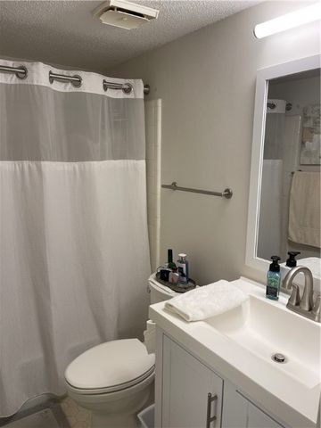 800 Mallery Street C-27, St Simons Island, GA 31522